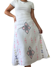 Charger l'image dans la galerie, South cotabato skirt Size L