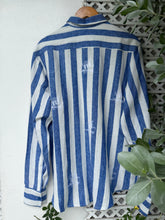 Charger l'image dans la galerie, Vinta stripe blue long sleeves polo