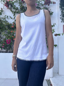 Tweetums tank top white M