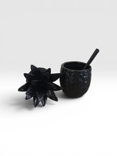 Load image into Gallery viewer, Pineapple containers with spoon