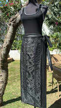 Charger l'image dans la galerie, Barong wrap skirt