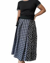 Charger l'image dans la galerie, Black wrap skirt 02