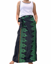 Load image into Gallery viewer, Inaul Garterized wrap pants green