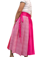 Charger l'image dans la galerie, Pink wrap skirt 02