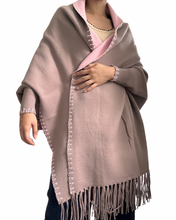 Charger l&#39;image dans la galerie, T’boli shawl beige