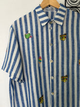 Load image into Gallery viewer, Matamis polo in stripe blue