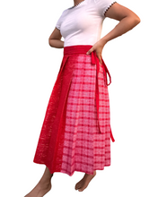 Charger l'image dans la galerie, Red wrap skirt