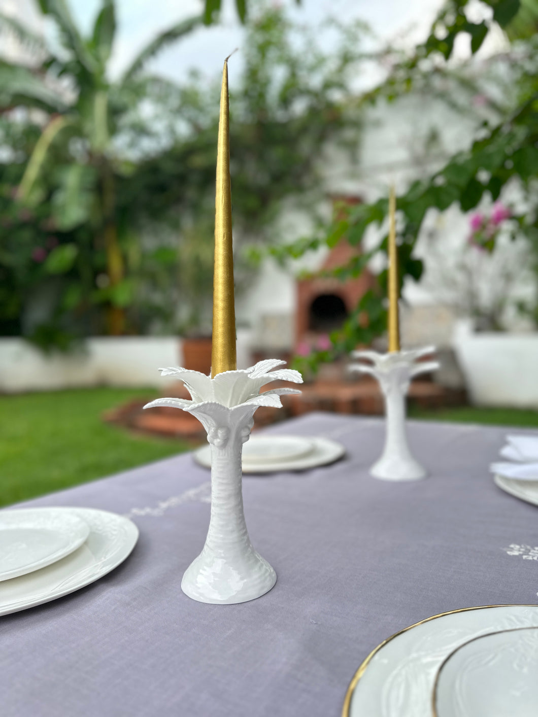 Coconut candlestick in white