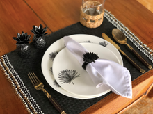 Charger l&#39;image dans la galerie, Set of 6 black placemats with gold, black and white beads