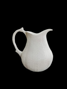 Salungo pitcher white