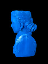 Charger l&#39;image dans la galerie, Filipiniana pot in light  blue