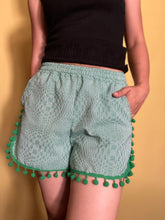 Charger l&#39;image dans la galerie, Mademoiselle shorts in green