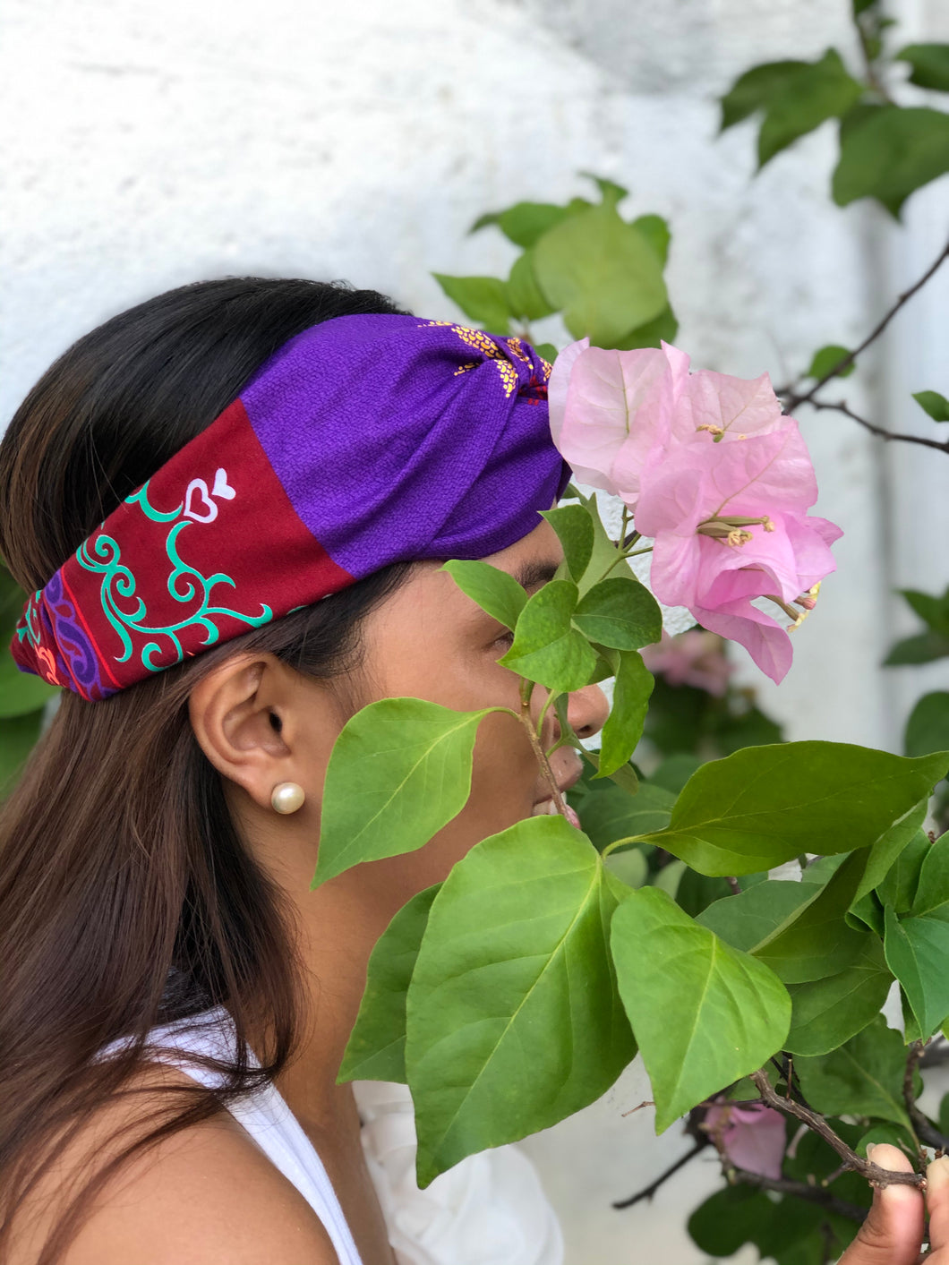 Bianca in purple headband L